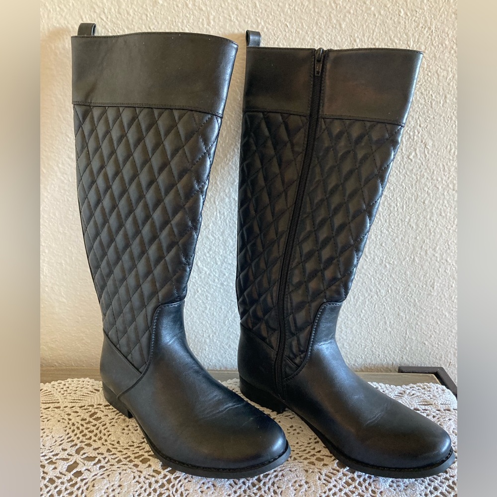 G.H. Bass & Co. Quincy Leather boots size 7.5M